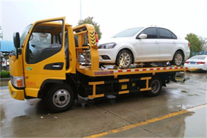 紫云附近拖车救援24小时服务热线